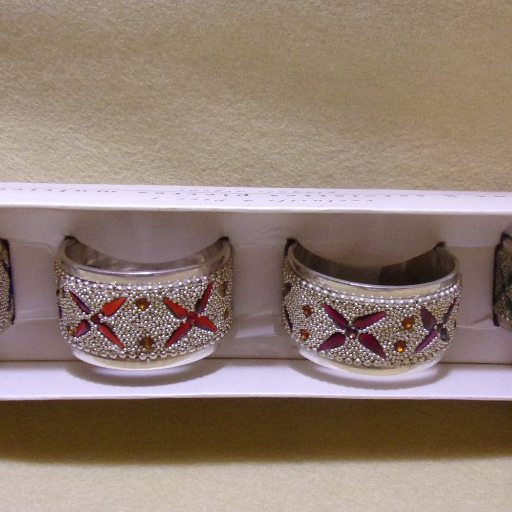 Pier 1 Exclusive Set of 4 Jeweled Napkin Rings SIlver Plated -Dinner Party Decor
